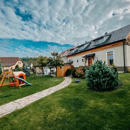 Apartmany Na Spejcharu Stribrec Kültér fotó