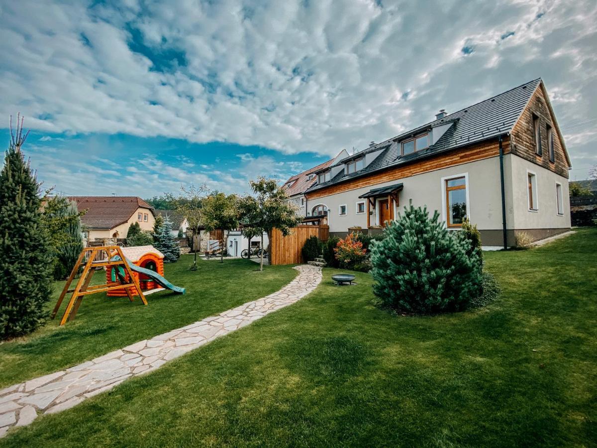 Apartmany Na Spejcharu Stribrec Kültér fotó